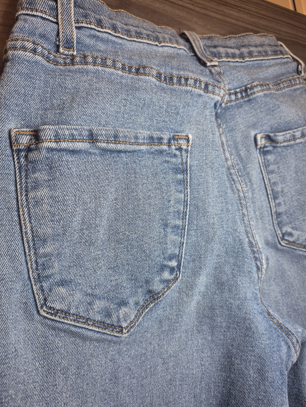 Fashion Nova Light Blue Boyfriend Jeans - Picture 11 of 14